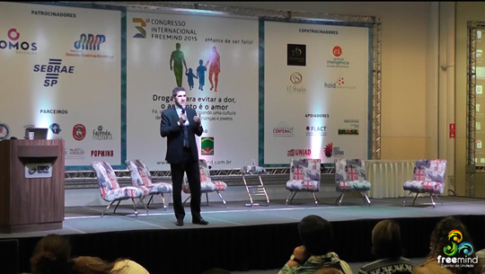 Política pública sobre Drogas da Prevenção ao Tratamento - Dr Vitore Maximiano