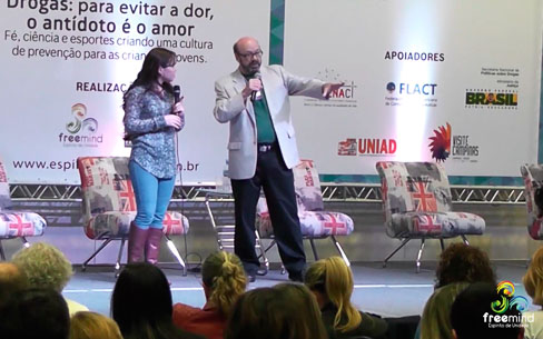 As Políticas de Prevenção no Mundo - Dr. Thom Browne